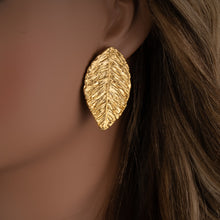 Aspen Gold Necklace and Earrings Set - Cherry Blossom