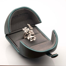 Grape Vine - Cherry Blossom